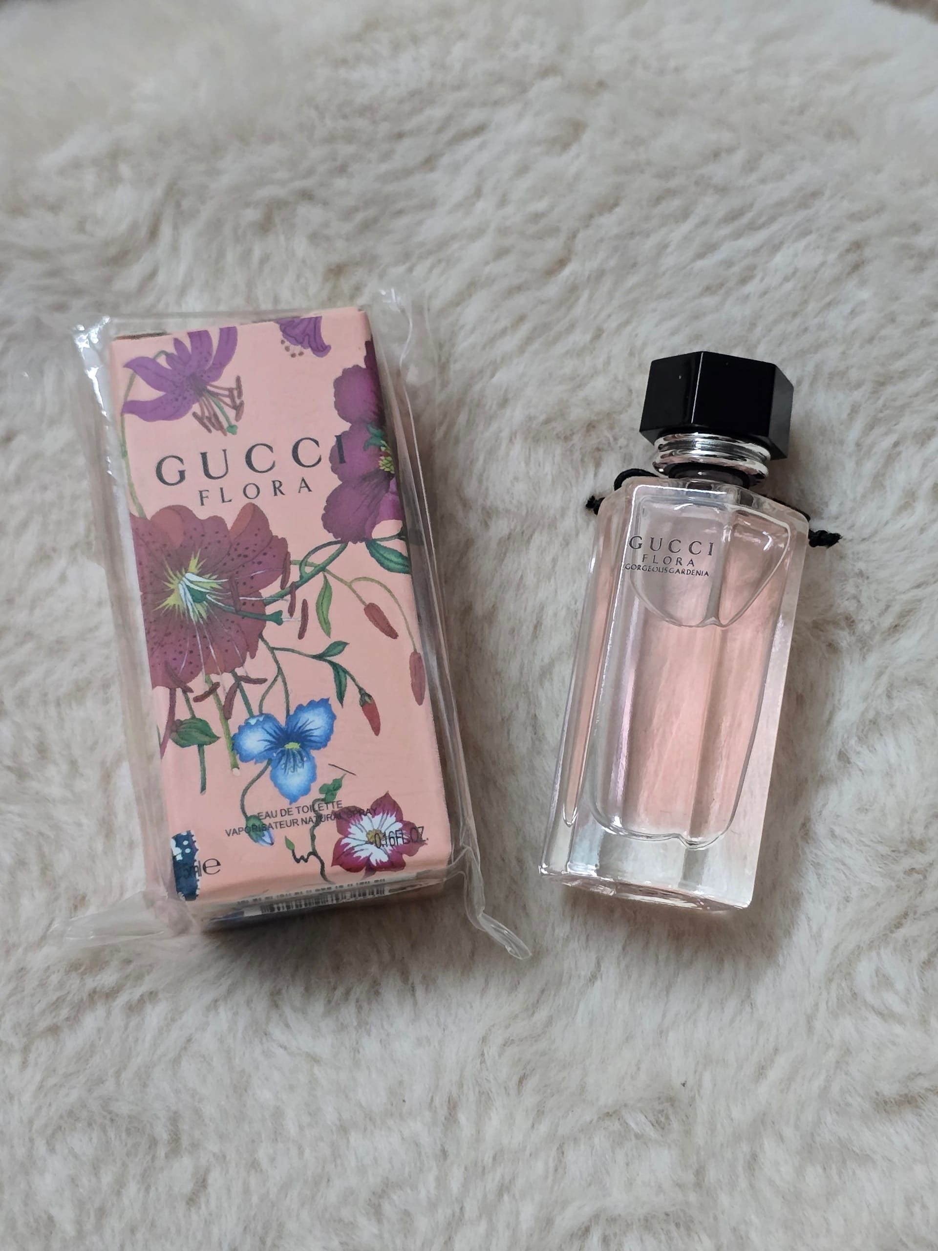 Gucci Flora Gorgeous Gardenia edt 5ml Official Miniature for women