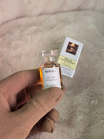 Maison Margiela Replica By The Fireplace edt 7ml Official Miniature for women & men_img_1