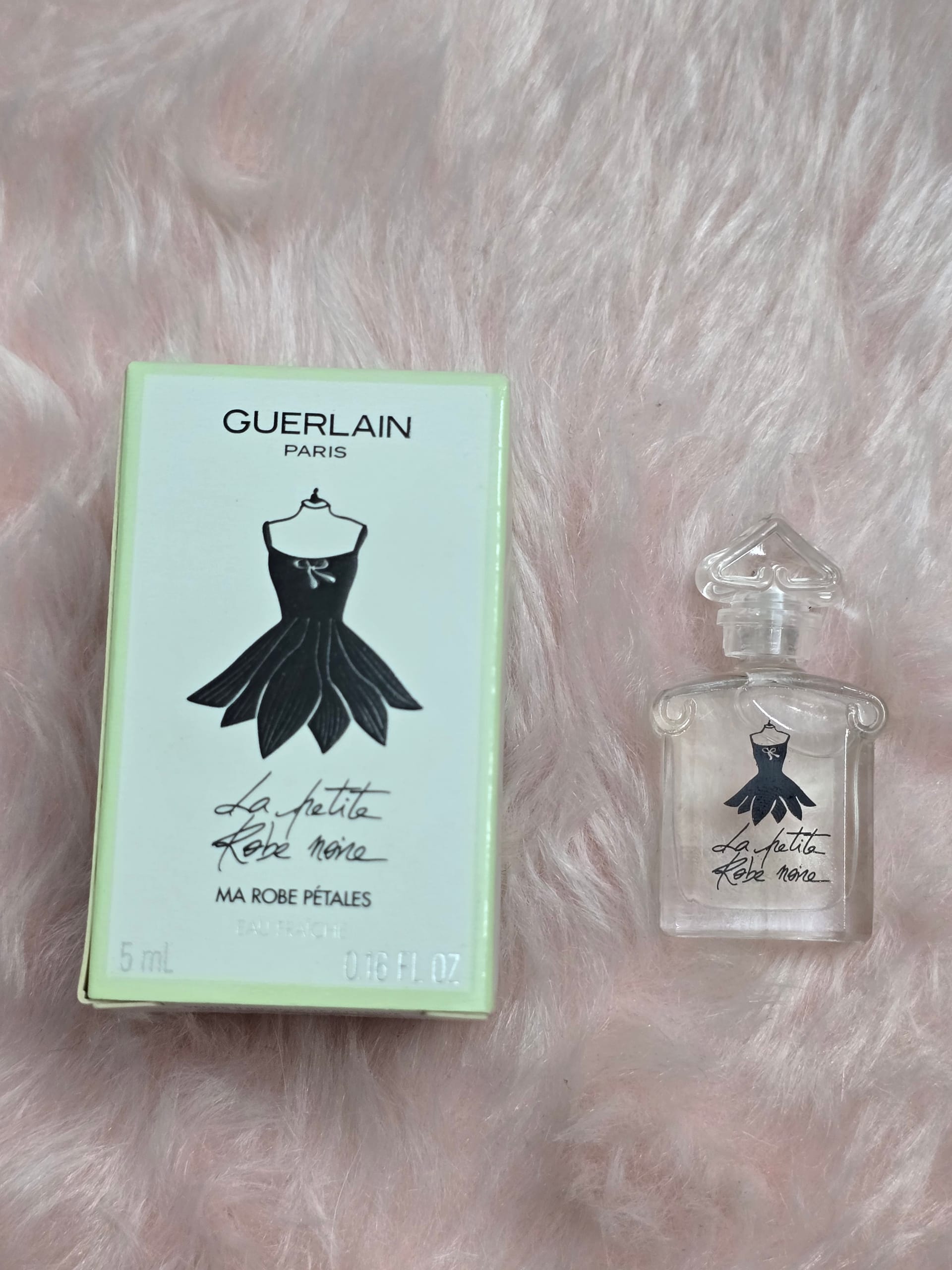 Guerlain La Petite Robe Noire Ma Robe Petales eau Fraiche 5ml official miniature for women